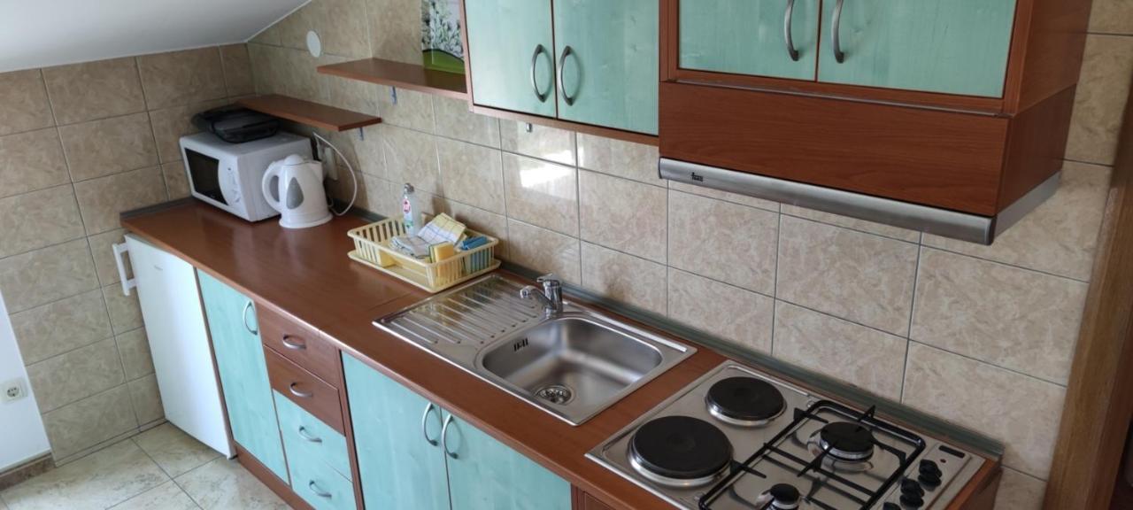 Apartments Sofija สลาทิเน ภายนอก รูปภาพ