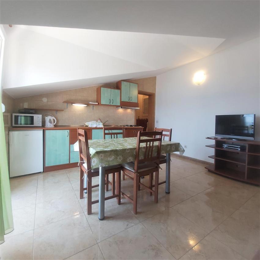 Apartments Sofija สลาทิเน ภายนอก รูปภาพ