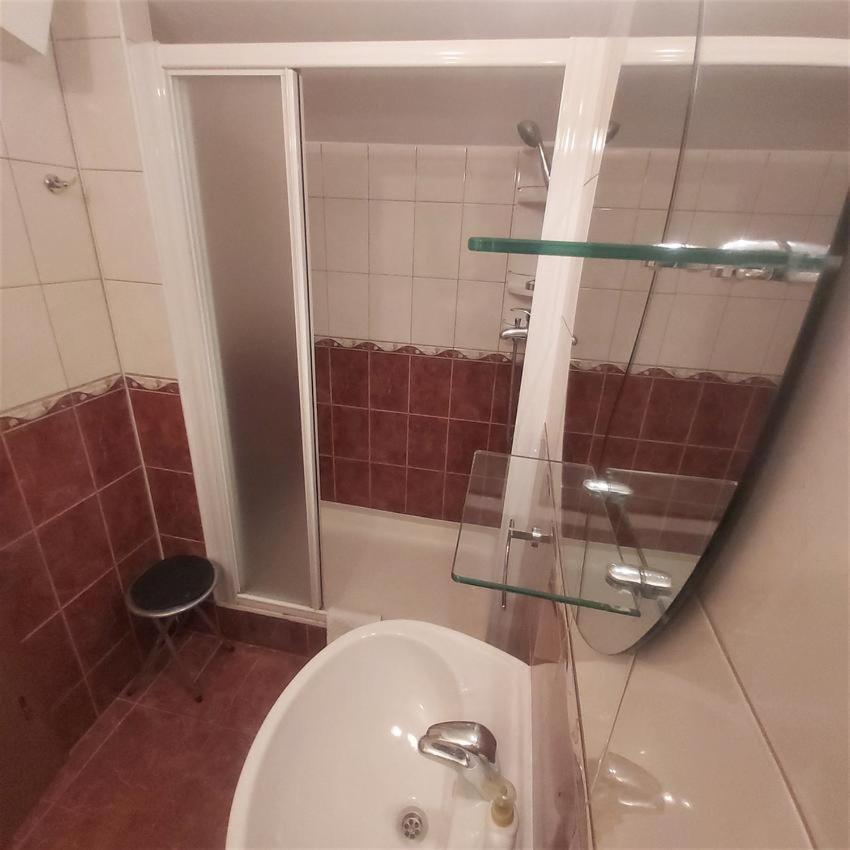 Apartments Sofija สลาทิเน ภายนอก รูปภาพ
