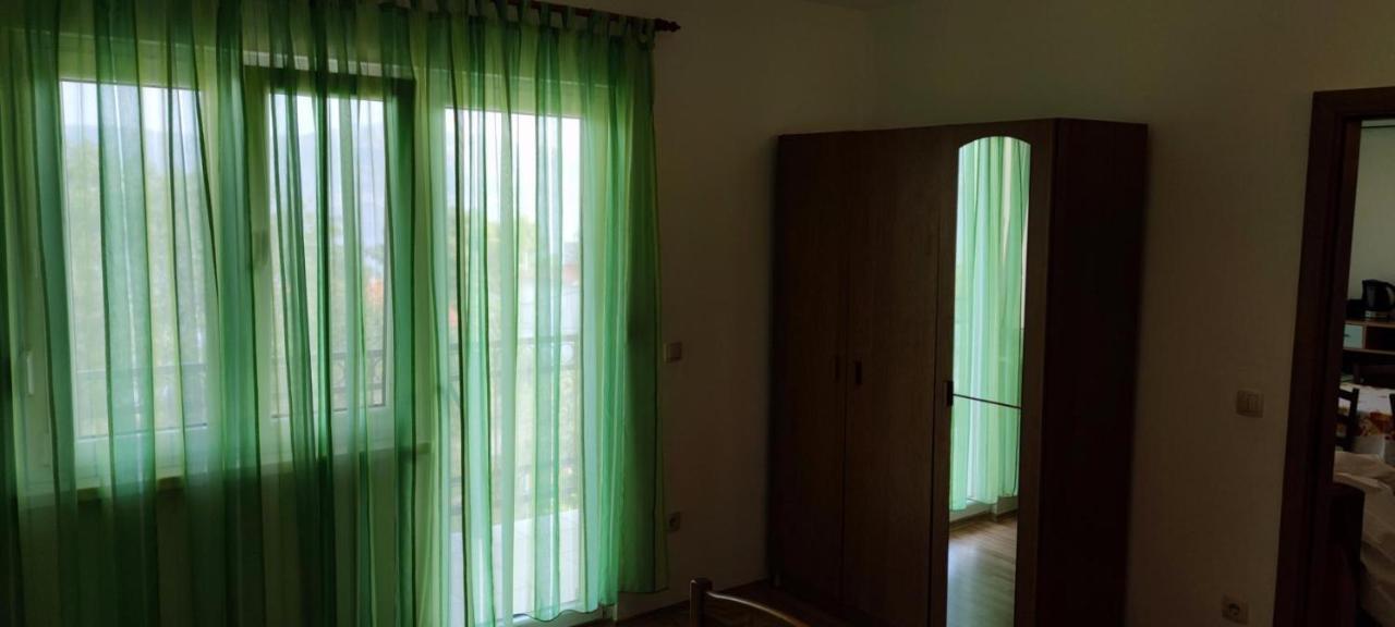 Apartments Sofija สลาทิเน ภายนอก รูปภาพ