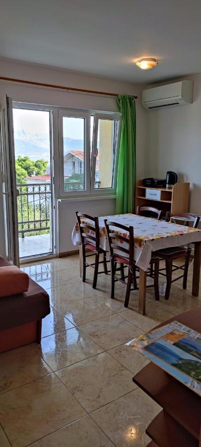 Apartments Sofija สลาทิเน ภายนอก รูปภาพ