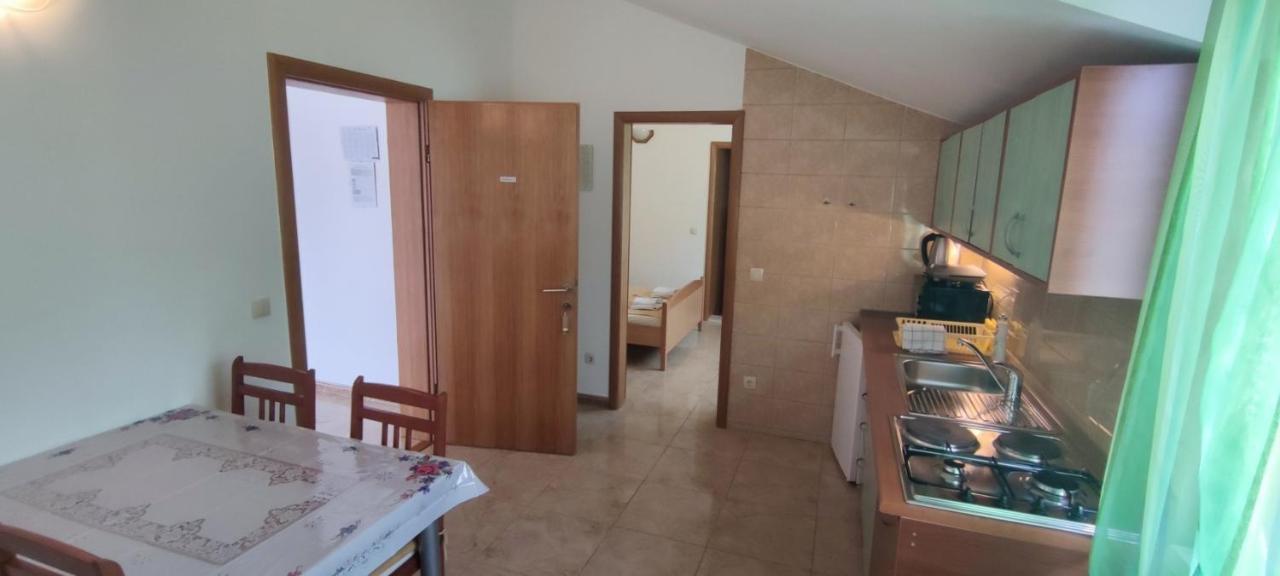 Apartments Sofija สลาทิเน ภายนอก รูปภาพ