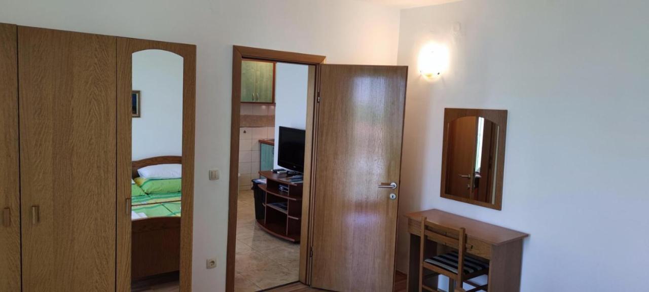 Apartments Sofija สลาทิเน ภายนอก รูปภาพ