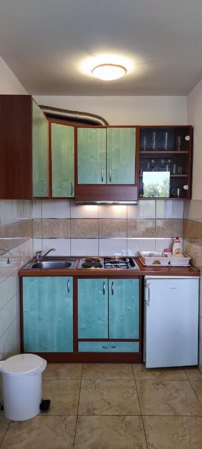 Apartments Sofija สลาทิเน ภายนอก รูปภาพ