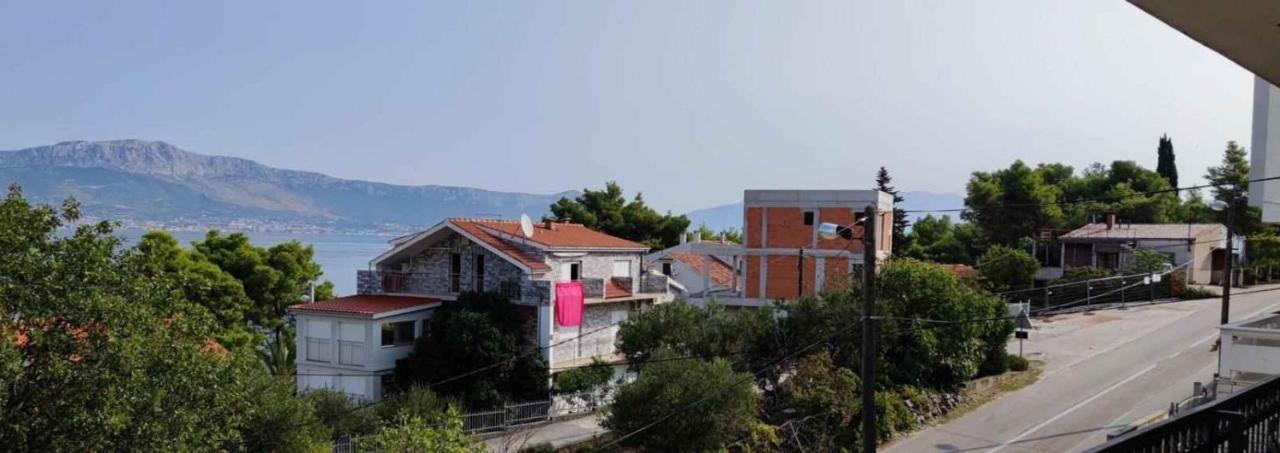 Apartments Sofija สลาทิเน ภายนอก รูปภาพ